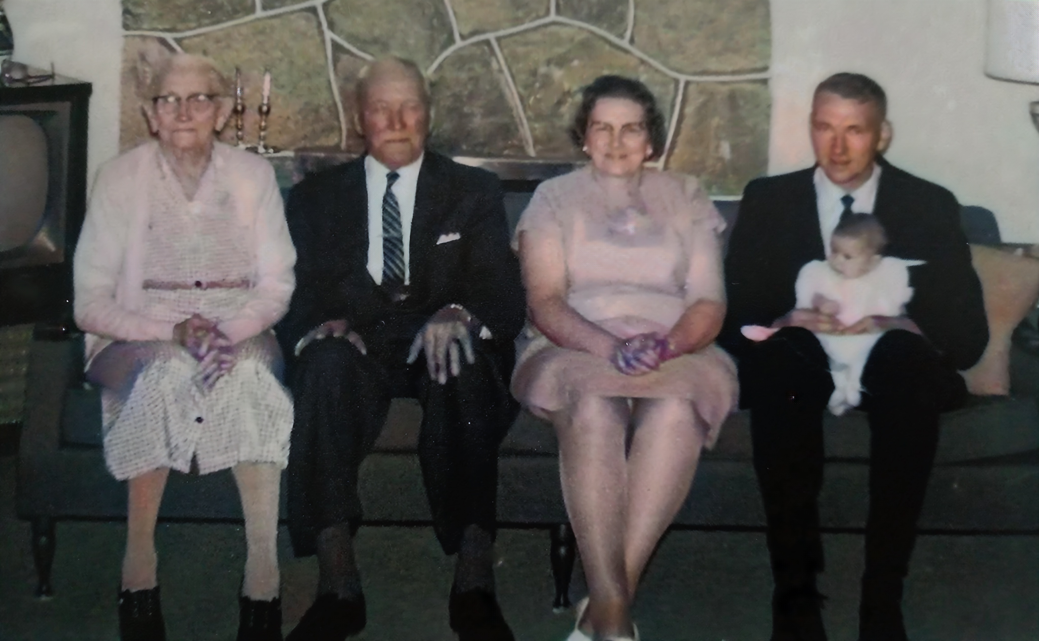 Dorothy Helen Mohns